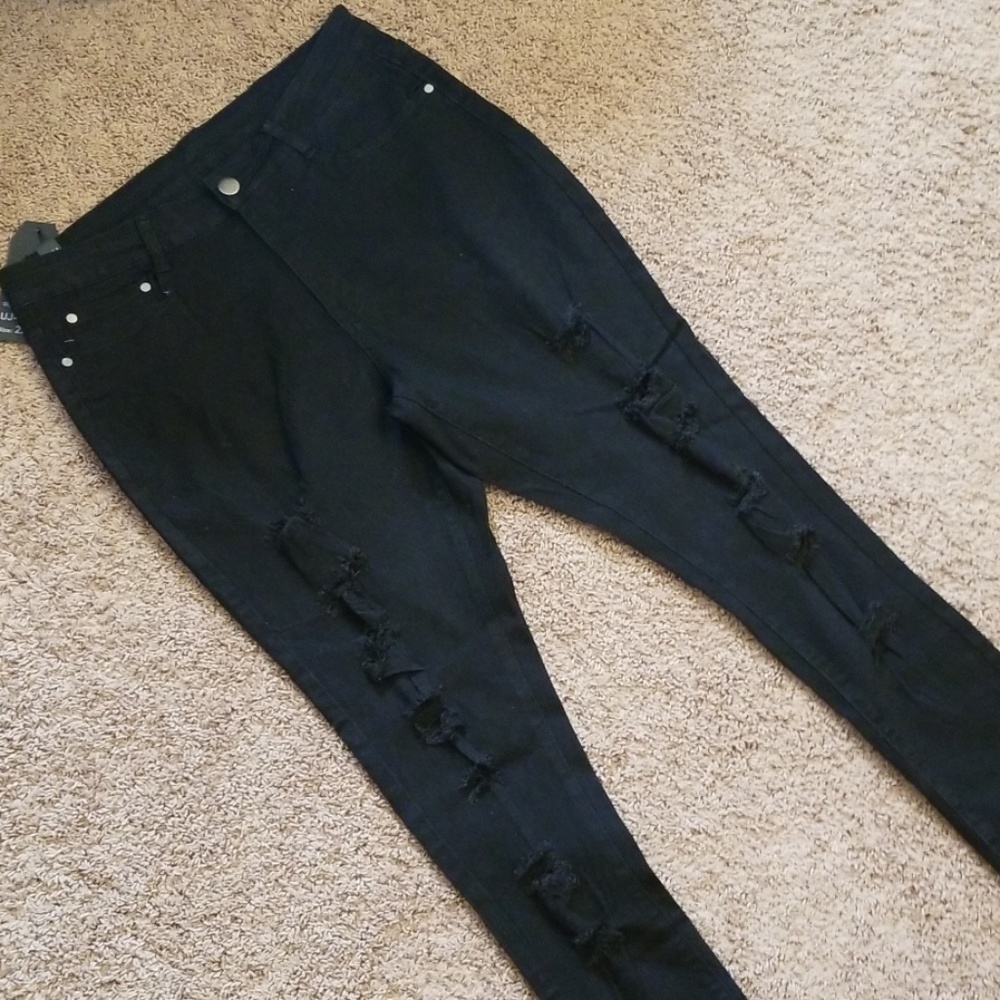 **SOLD **BNWT skinny stretch jeans